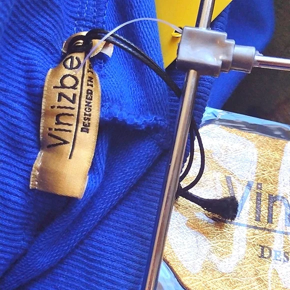 Bring Glam to your Routine Icy Large Sparkle Rhinestone Embellished ITALY NWT 🎁 - Picture 7 of 9